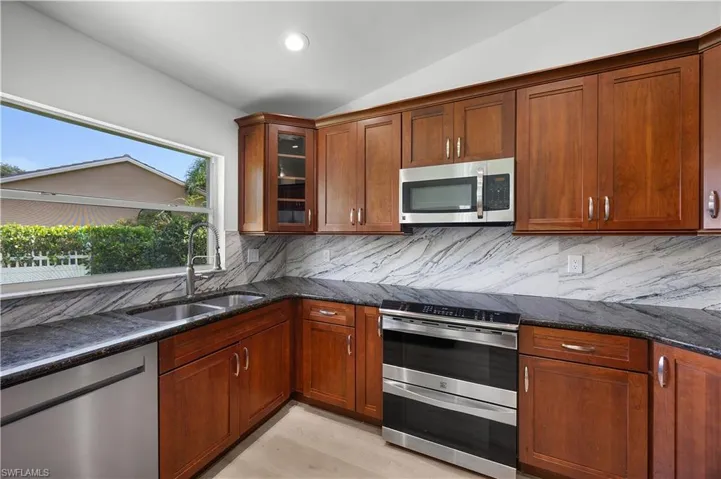 12960 Eagle Pointe Cir, Fort Myers, Florida 33913
