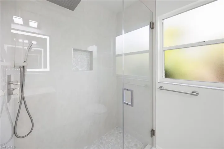 2nd Floor Main Bathroom