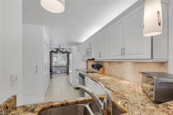 Kitchen and flex space