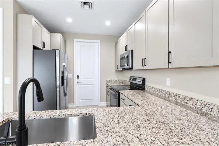 7524 Morgan Way, Naples, Florida 34119