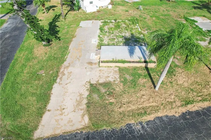 28  Dogwood  WAY, Fort Myers, FL 33908