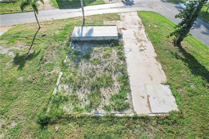 28  Dogwood  WAY, Fort Myers, FL 33908