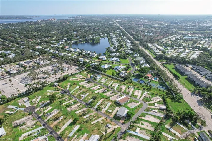 28  Dogwood  WAY, Fort Myers, FL 33908