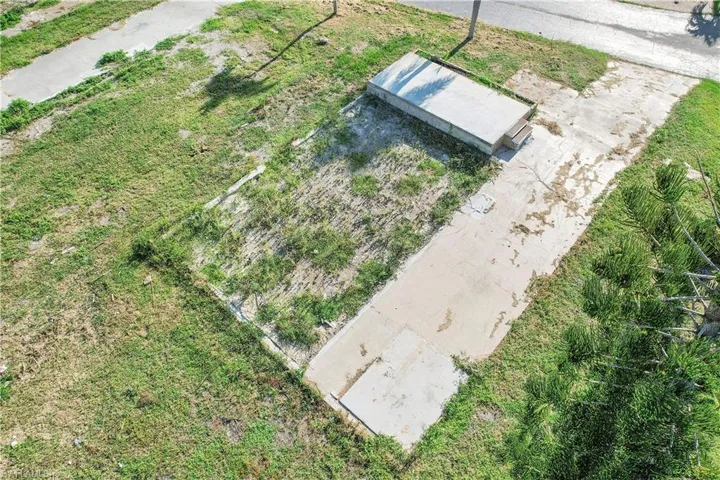 28  Dogwood  WAY, Fort Myers, FL 33908