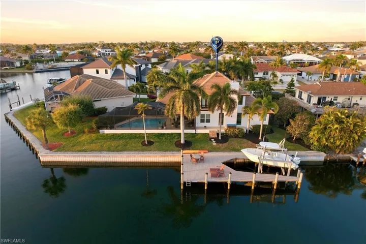1045 Cottonwood Ct, Marco Island, Florida 34145