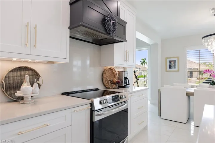 1045 Cottonwood Ct, Marco Island, Florida 34145