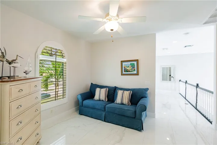 1045 Cottonwood Ct, Marco Island, Florida 34145