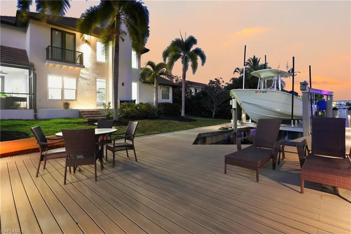 1045 Cottonwood Ct, Marco Island, Florida 34145