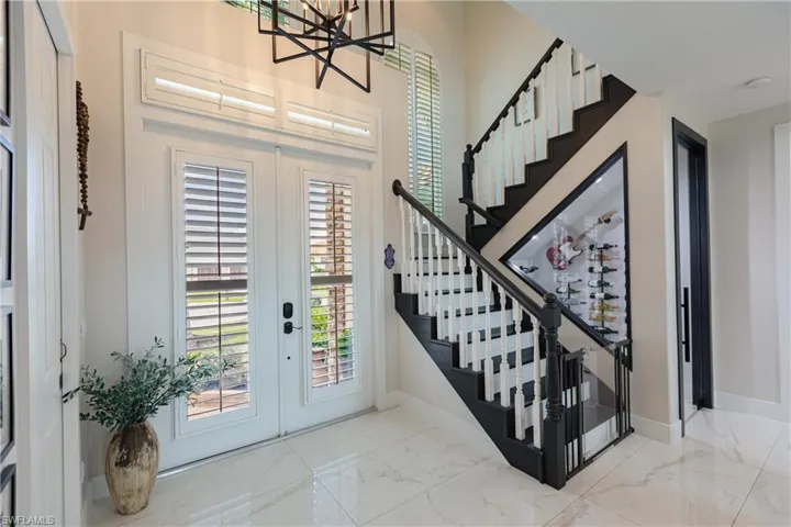 1045 Cottonwood Ct, Marco Island, Florida 34145