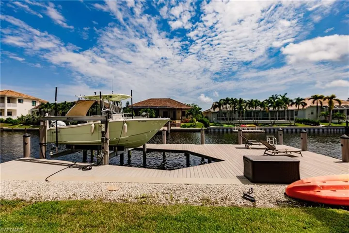 1045 Cottonwood Ct, Marco Island, Florida 34145