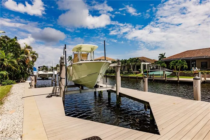 1045 Cottonwood Ct, Marco Island, Florida 34145