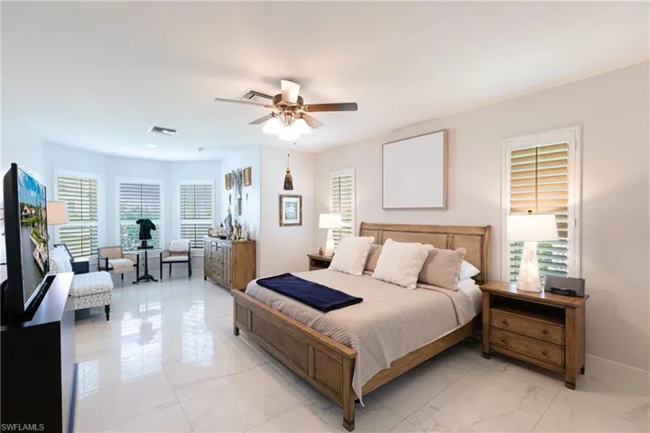 1045 Cottonwood Ct, Marco Island, Florida 34145