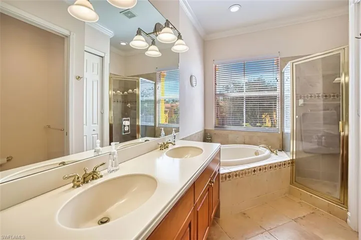 7051  Bergamo  WAY, Fort Myers, FL 33966