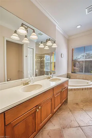 7051 Bergamo Way 201, Fort Myers, Florida 33966