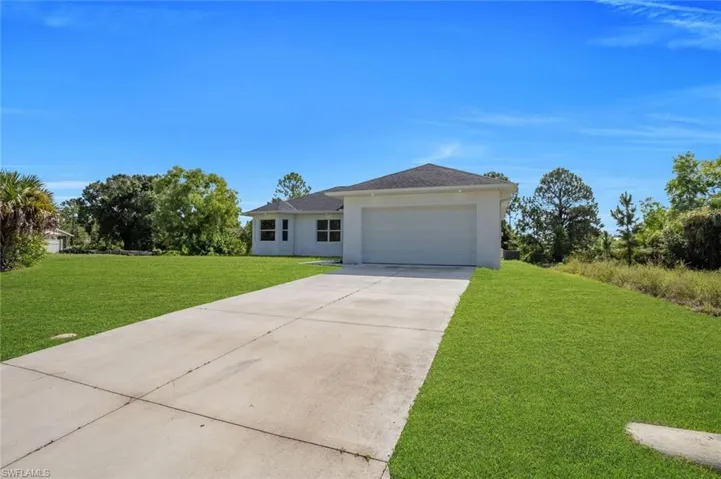523 Harry Thayer Ave S, Lehigh Acres, Florida 33974