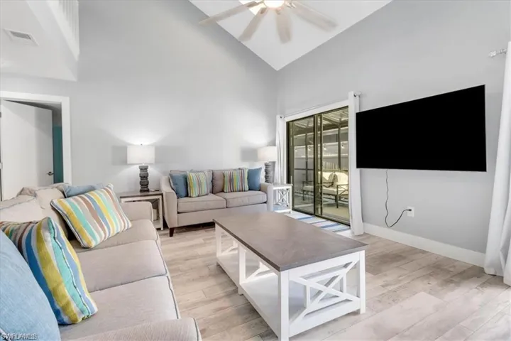 823 Meadowland Dr 41-2, Naples, Florida 34108