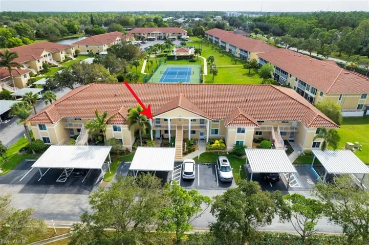 Birds eye view of property