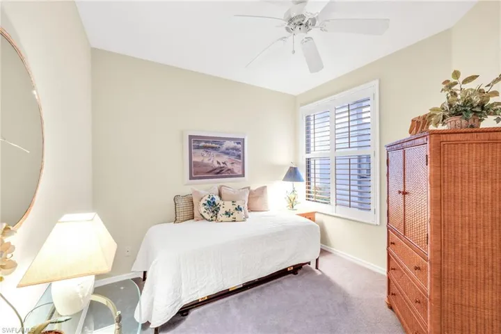 Flex Room - Perfect for a 3rd bedroom/den/office
