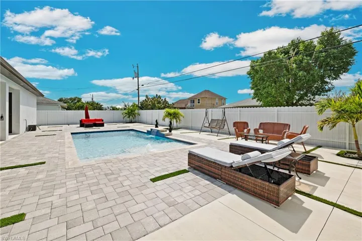 140 SE 16th  ST, Cape Coral, FL 33990