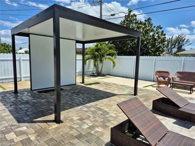 140 SE 16th  ST, Cape Coral, FL 33990