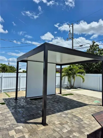 140 SE 16th  ST, Cape Coral, FL 33990