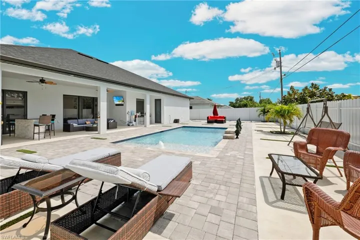 140 SE 16th  ST, Cape Coral, FL 33990