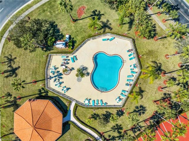 532  Joseph  CT, Naples, FL 34104