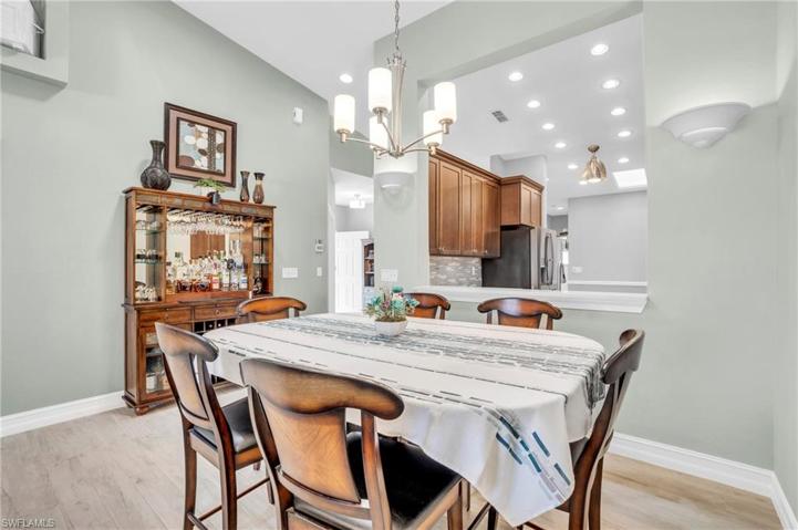 532  Joseph  CT, Naples, FL 34104