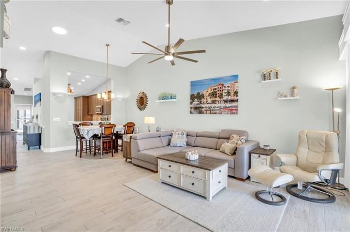 532  Joseph  CT, Naples, FL 34104