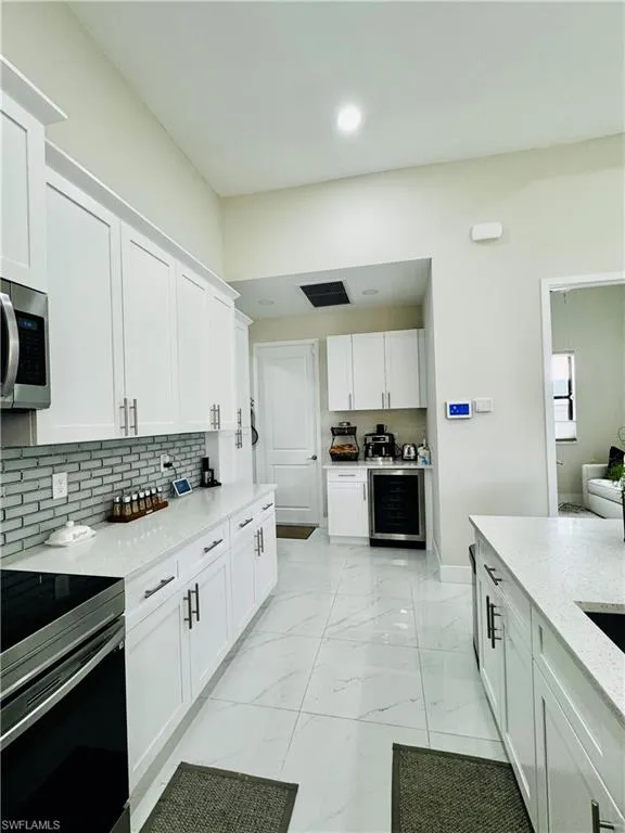 401 9th ST, Cape Coral, FL 33909,224071397