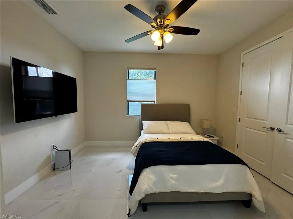 401 9th ST, Cape Coral, FL 33909,224071397