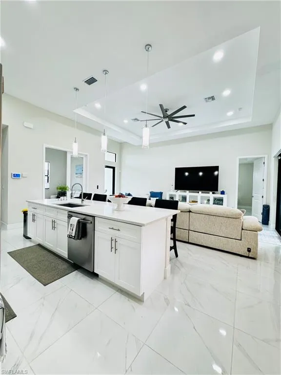 401 9th ST, Cape Coral, FL 33909,224071397