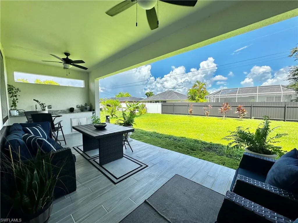 401 9th ST, Cape Coral, FL 33909,224071397