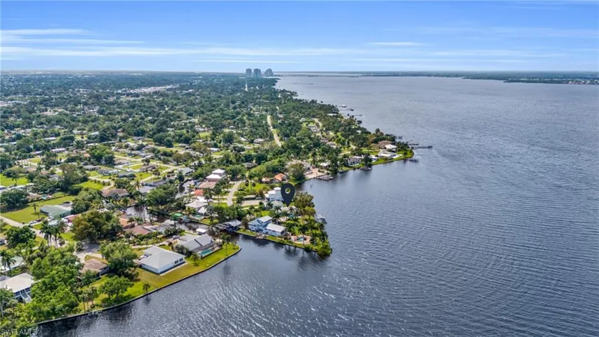 4567 E Riverside DR, FORT MYERS FL 33905