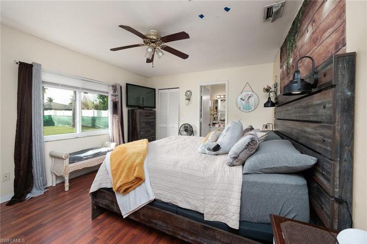 446 SW 19th Ln, Cape Coral, FL 33991