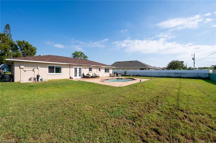 446 SW 19th Ln, Cape Coral, FL 33991