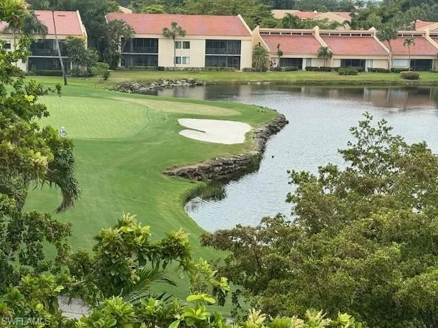 view of 18th from dining rm