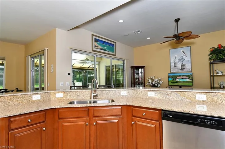 Center kitchen island with sink and dishwasher