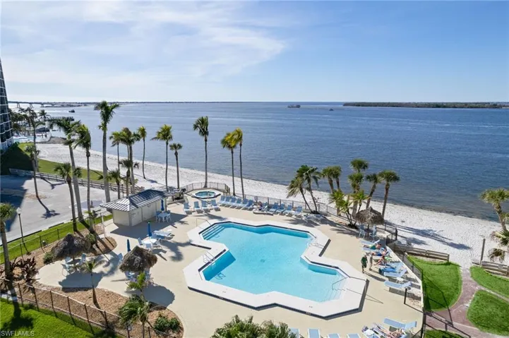 17080 Harbour Point Dr # 612, Fort Myers, Florida 33908