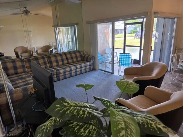 10521 Putnam Ct, Lehigh Acres, Florida 33936