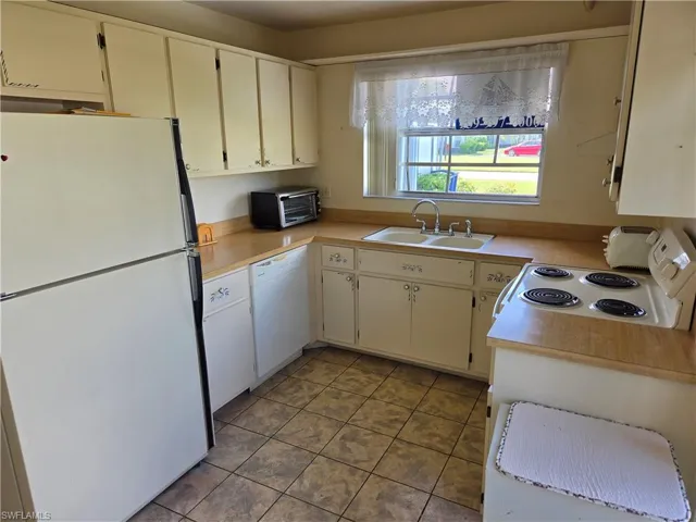 10521 Putnam Ct, Lehigh Acres, Florida 33936