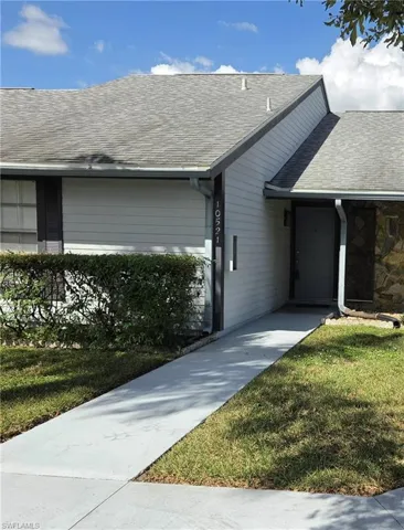 10521 Putnam Ct, Lehigh Acres, Florida 33936
