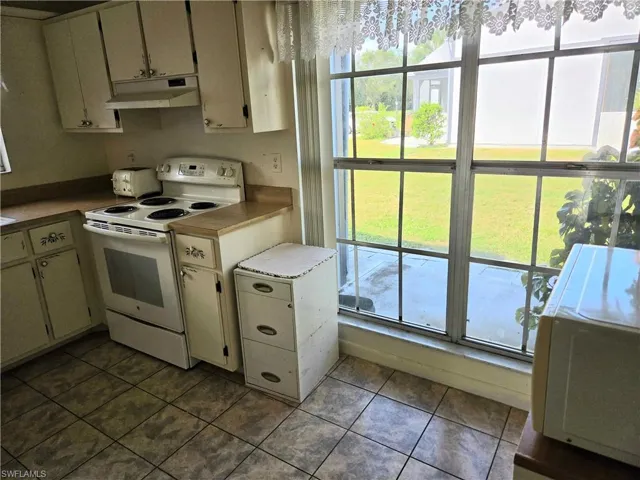 10521 Putnam Ct, Lehigh Acres, Florida 33936