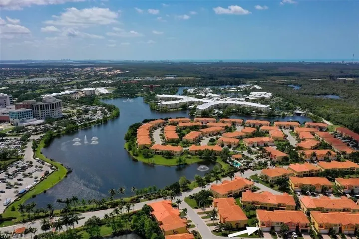 9810  Healthpark  CIR, Fort Myers, FL 33908