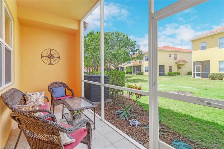 9810  Healthpark  CIR, Fort Myers, FL 33908