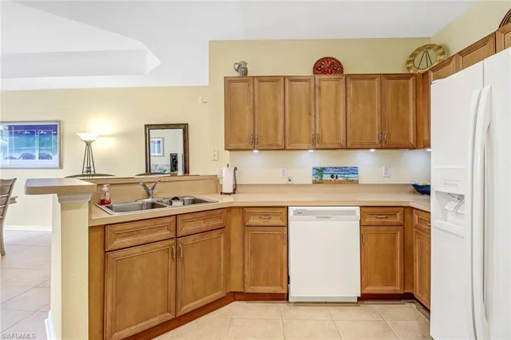 9810  Healthpark  CIR, Fort Myers, FL 33908
