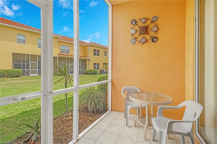 9810  Healthpark  CIR, Fort Myers, FL 33908