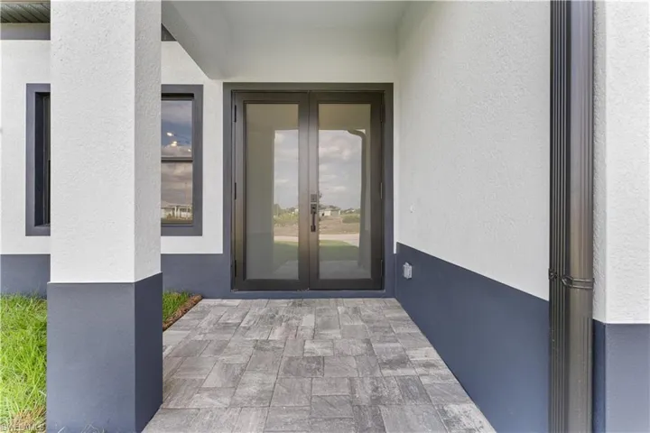 348  Pyramid  AVE, Lehigh Acres, FL 33974