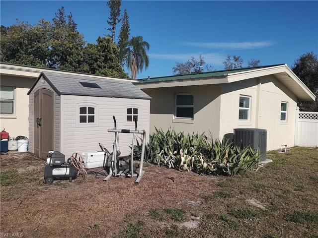 4330 Tufts AVE, FORT MYERS FL 33901