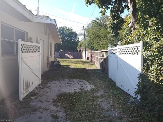 Large gated opening